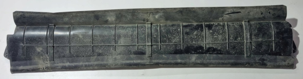 фото №1, Впуск воздуховод воздуха audi e-tron