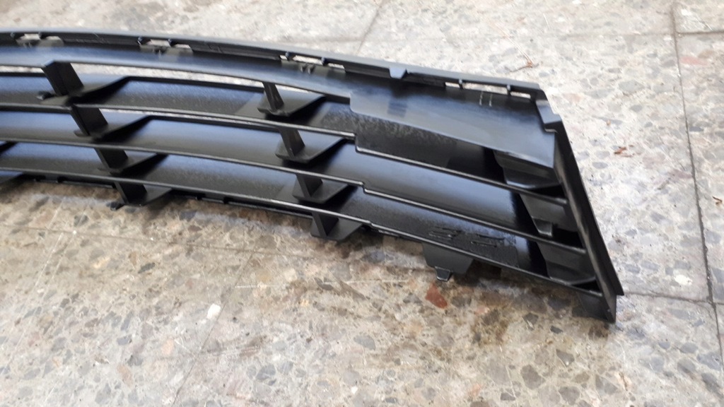 фото №10, Cl-05110 решётка бампера передняя renault clio iii