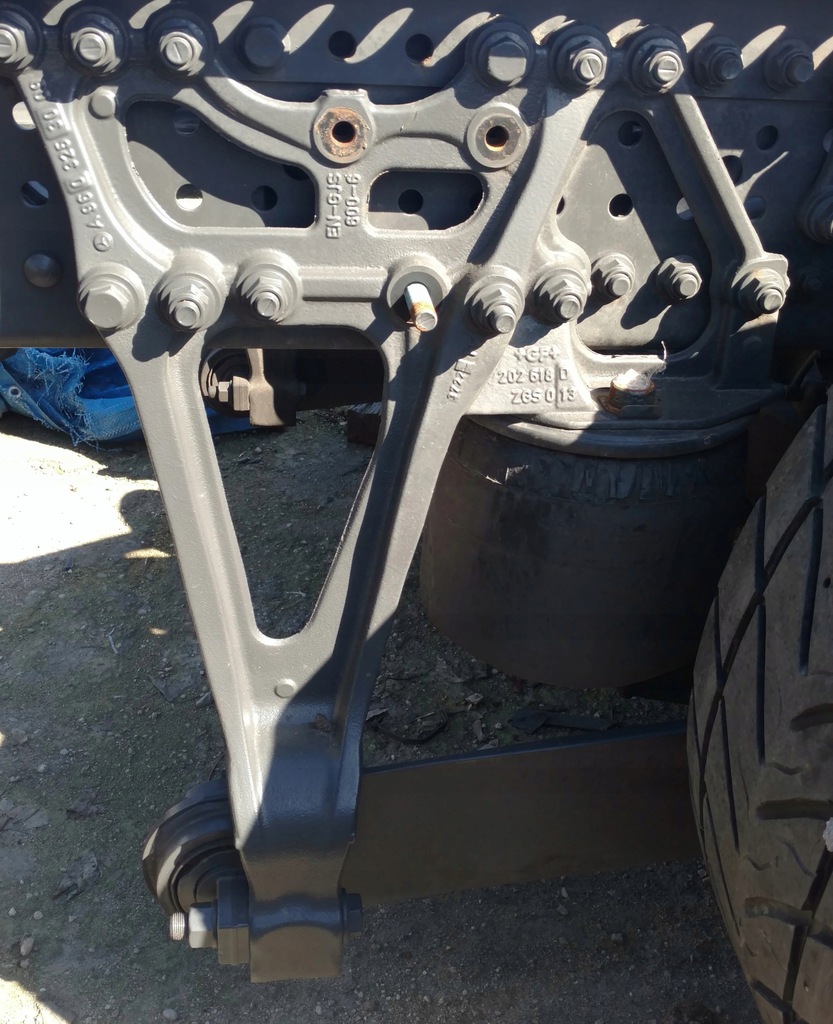 фото №1, Mercedes actros mp4 опора кронштейн a9603253009