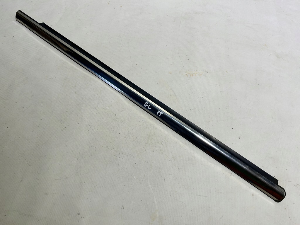 фото №1, Молдинг дверь правый перед уплотнитель хром mercedes gl x164