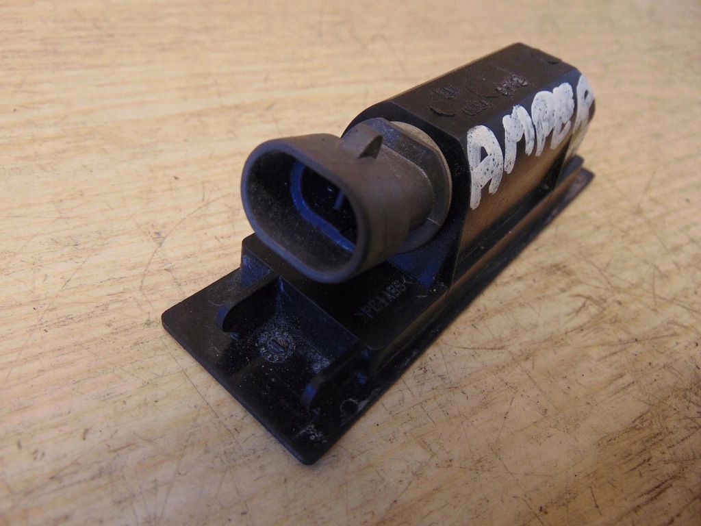 фото №3, Лампа подсветка номерного знака opel ampera 2011-15