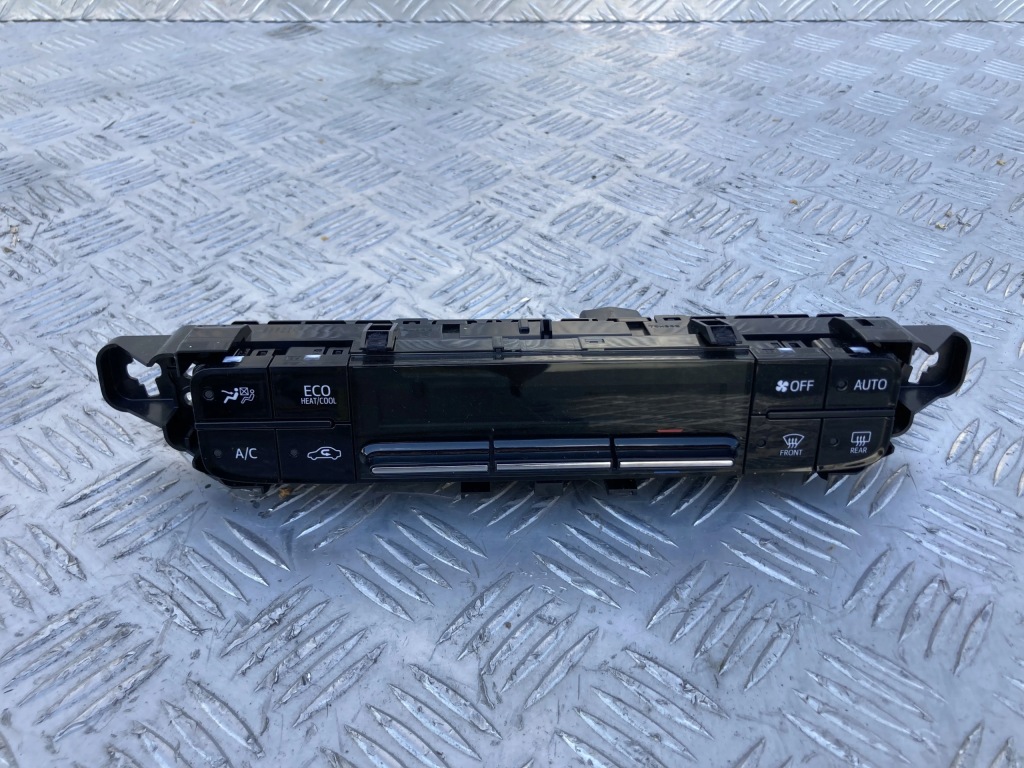 фото №1, Панель кондиціонера angielski toyota prius iv 15-