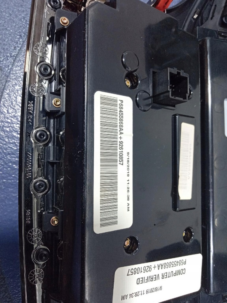 Grand cherokee iv wk2 рестайлинг  2017- радио панель обдув 68455828ab Киев