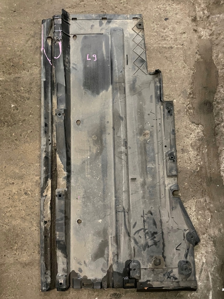 фото №1, Audi a4 b8 a5 захист плита підлога підвіска ліва