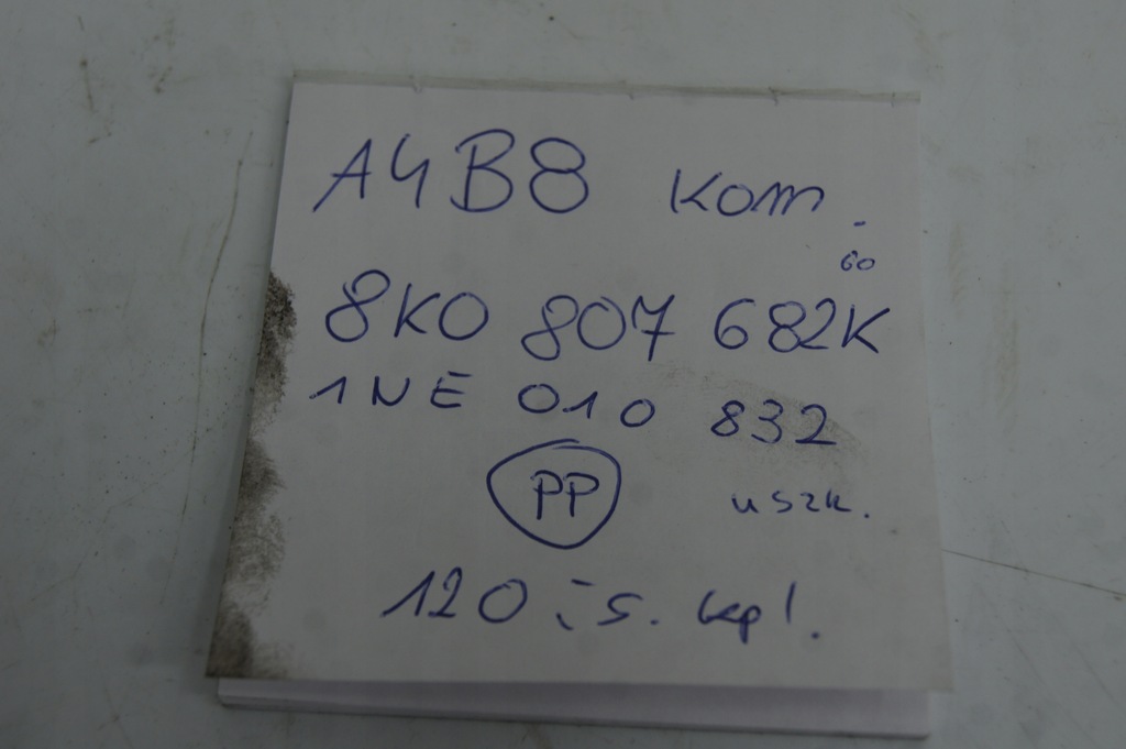 фото №14, Протитуманна фара правий передній решітка протитуманної фари права a4b8 a4 b8 2.0 tdi