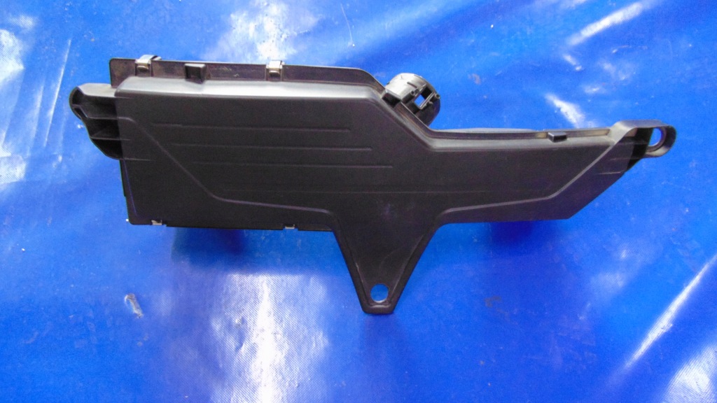 Купити Корпус фільтра повітря 2.0d 190km bmw f30 f31 10-18 rok