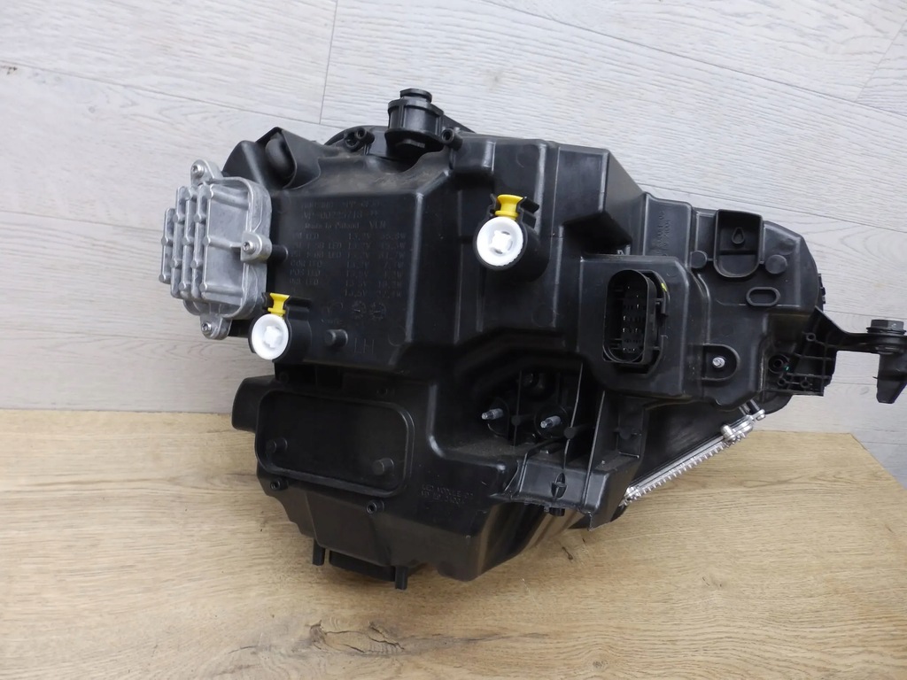 фото №6, Skoda karoq 2023 перед сторона левая лампы передние