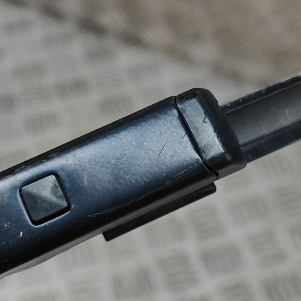 фото №7, Porsche taycan 9j1 2022 двірник скло передньої / лобове