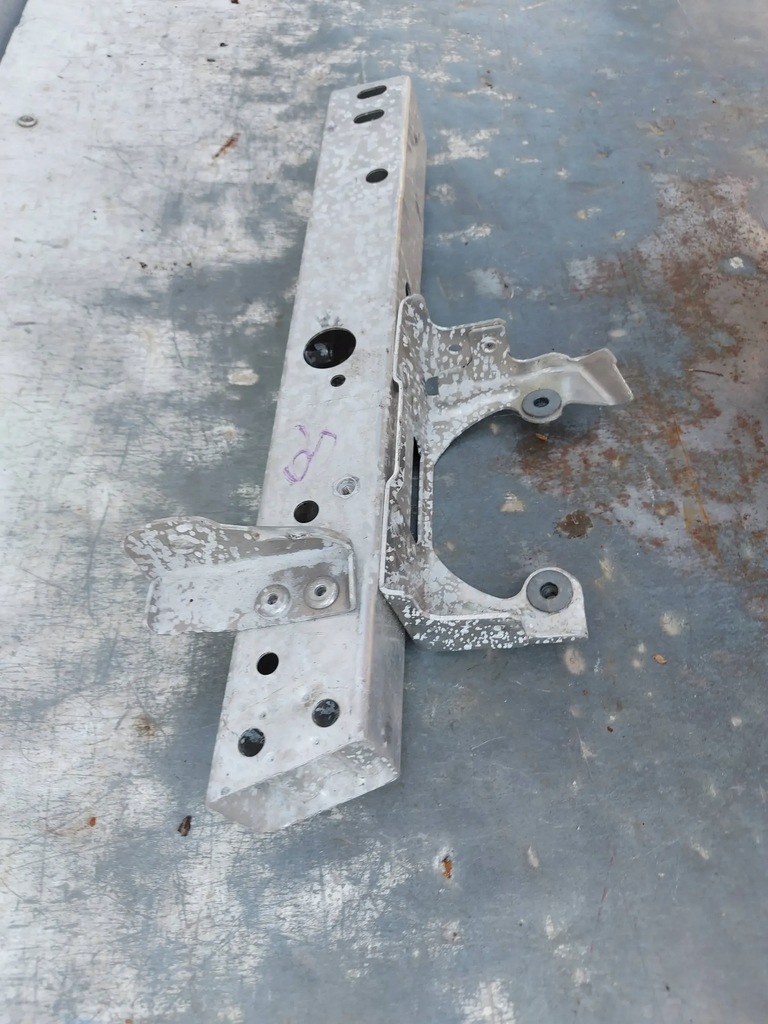 фото №7, Bmw i3 зона деформації ліва підсилювач бампера передній