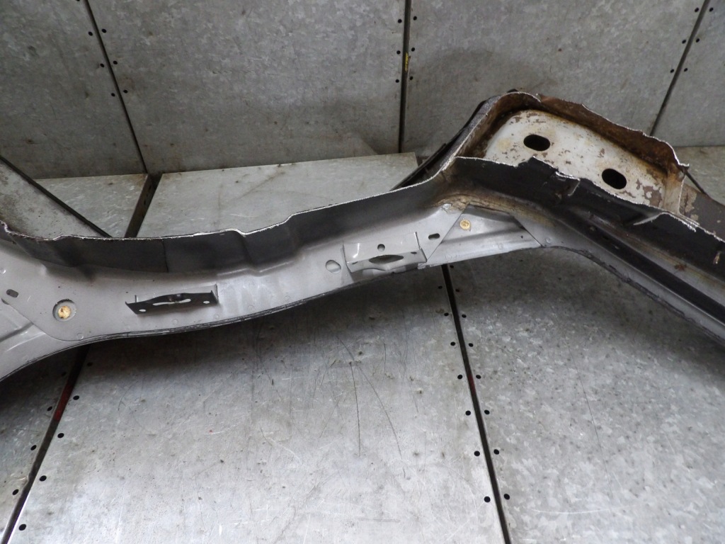 Jeep grand cherokee wj крыло правая  задний Цена