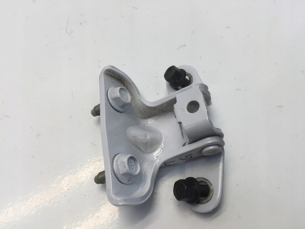 фото №1, Hyundai ioniq lift петля двері правий задня верхній