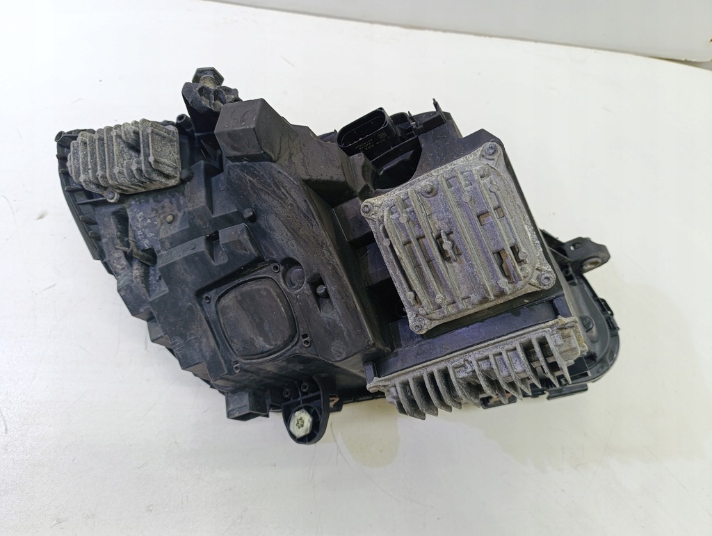 фото №11, Mercedes w205 ліва передня лампа комплектна a2059068701 europa