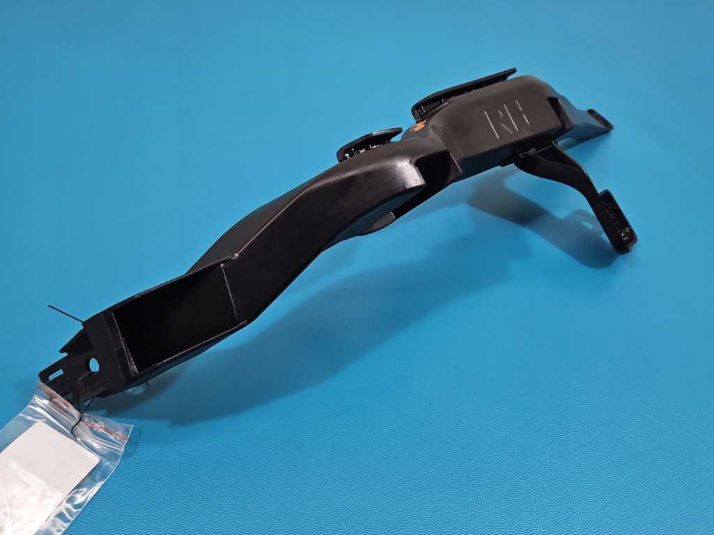 Купити Молдинг підфарник opel astra v k 13423701