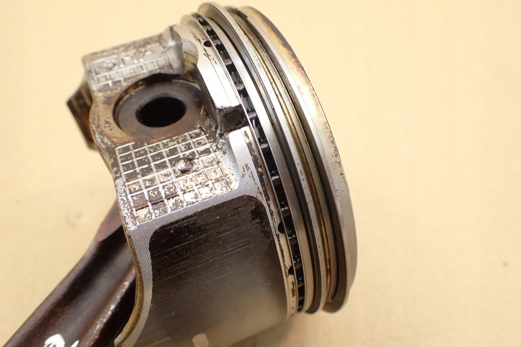 Peugeot 407 2.2 16v 2004- поршень шатун двигателя ew12 оригинальный номер Цена