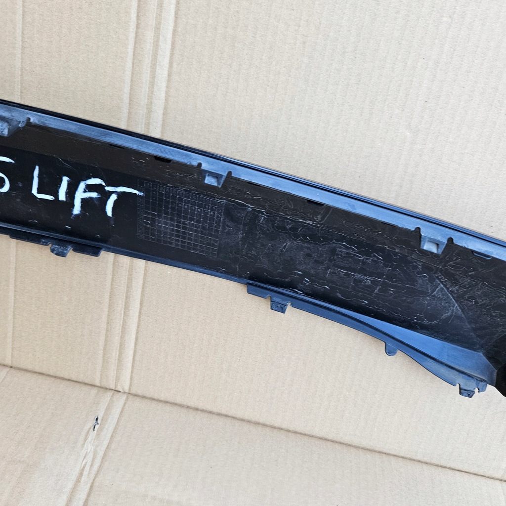 фото №10, Bmw 5 g30 lci lift спойлер накладка дифузор pod бампер задній 9498614