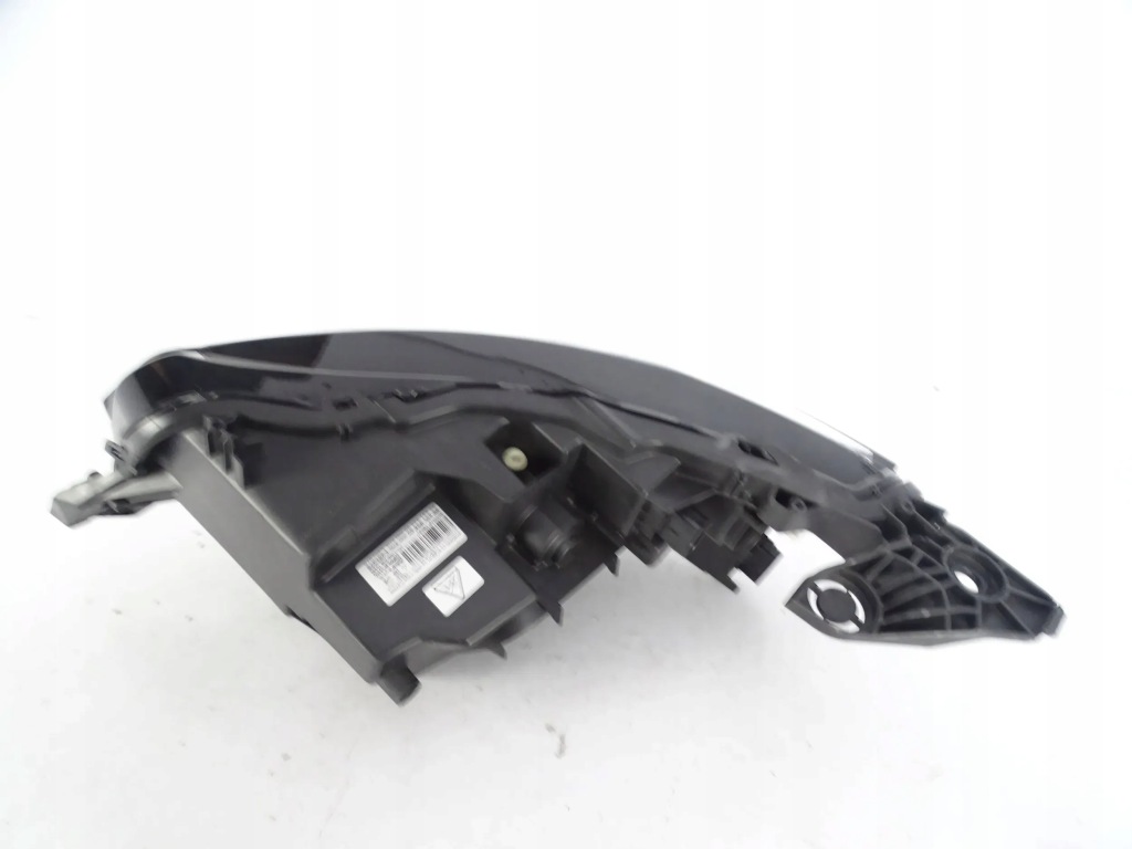 Фара перед передня правий peugeot 208 2008 2 2 full led Оригінал