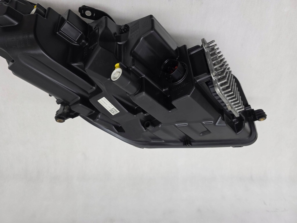 Jaguar e-pace фара перед передня ліва full led mid європа j9c3-13w030-ec в Україні