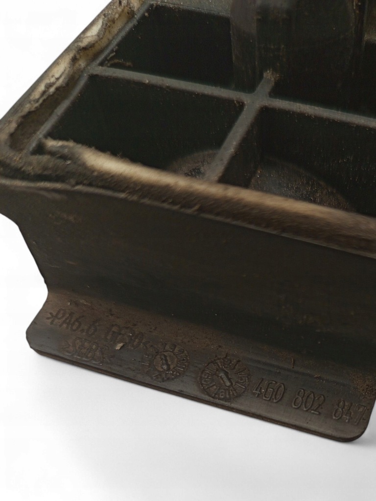 фото №5, Audi a7 s7 4g 4g0802847 левая сторона разъём домкрата переключения передач