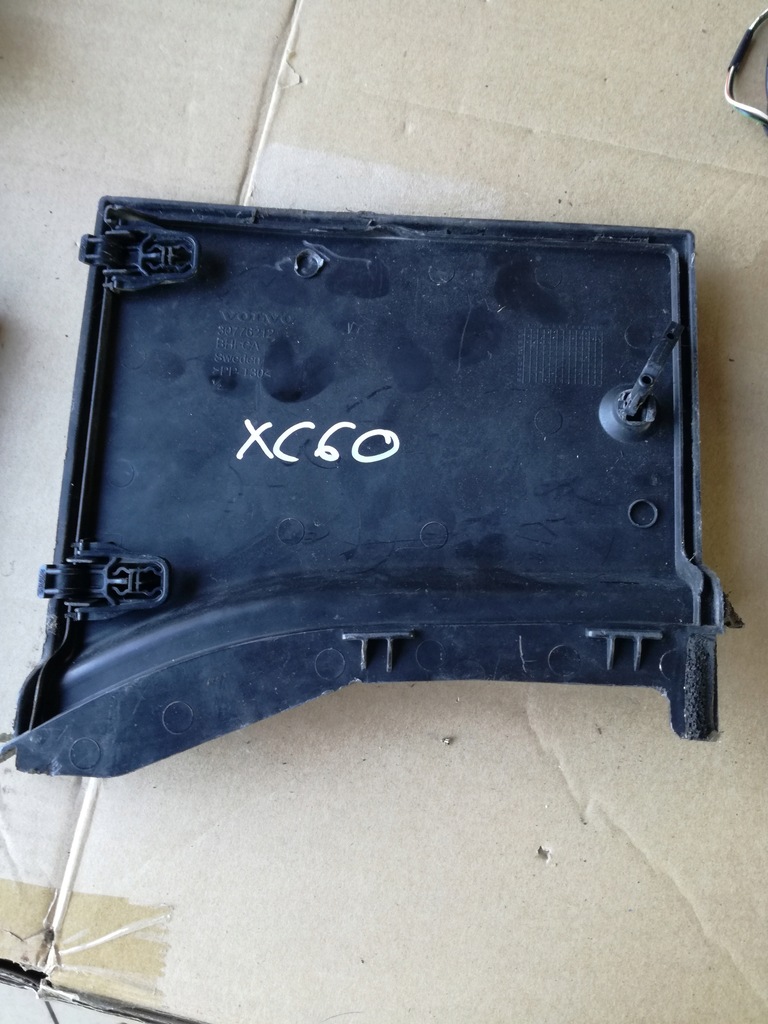 фото №1, Volvo xc60 i 2008 - 2016 rok захист кришка акумулятор 30776212