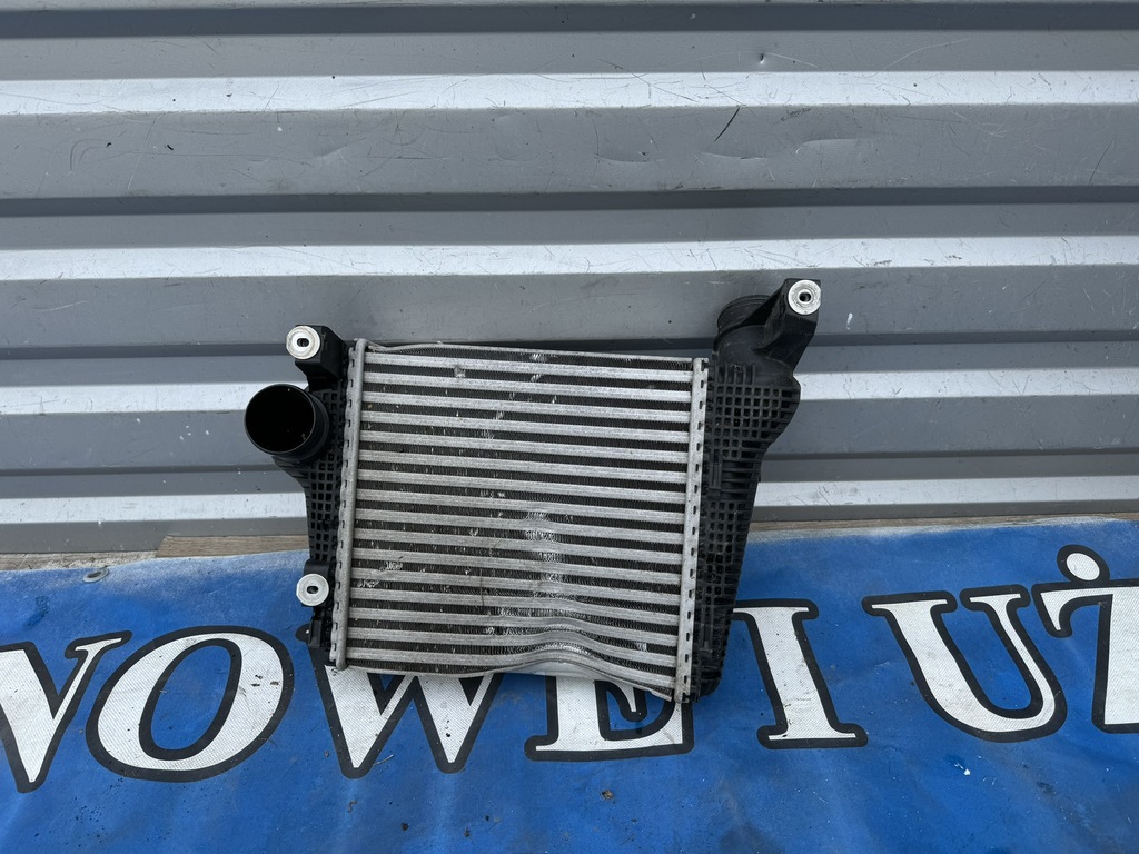 фото №1, Porsche macan lift інтеркулер правий 95b145804e оригінал