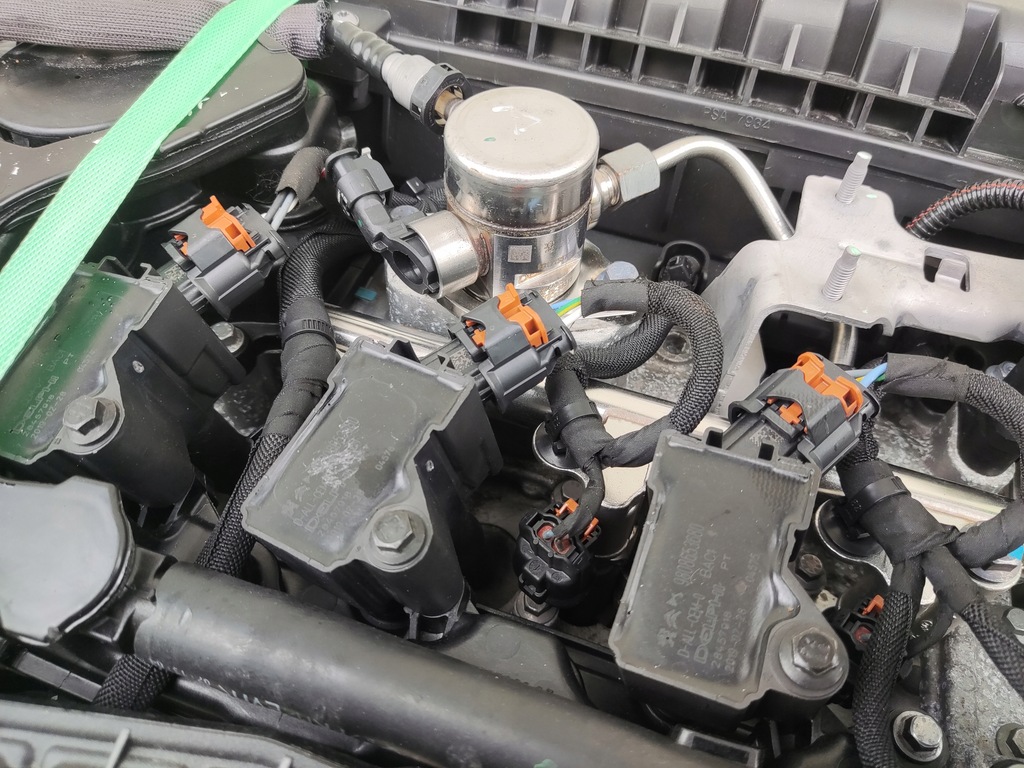 фото №7, Двигун kompletny турбіна форсунки citroen ds3 crossback 1.2 thp hn05