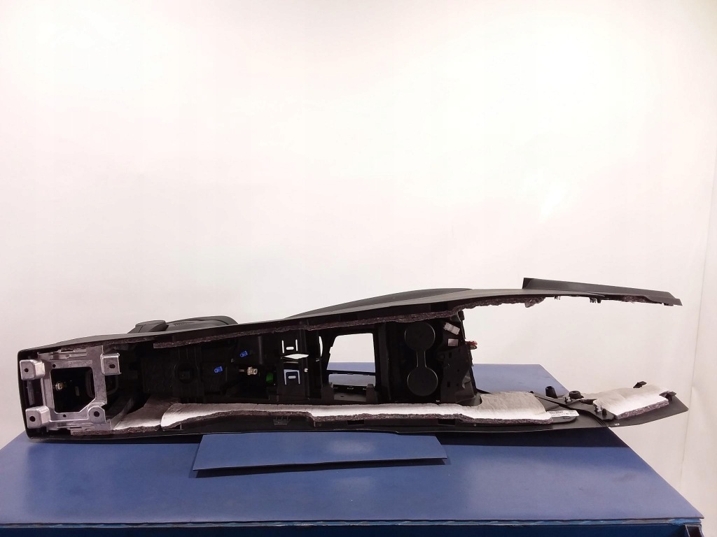 фото №11, Bmw x1 f48 консоль середня тунель підлокітник eu