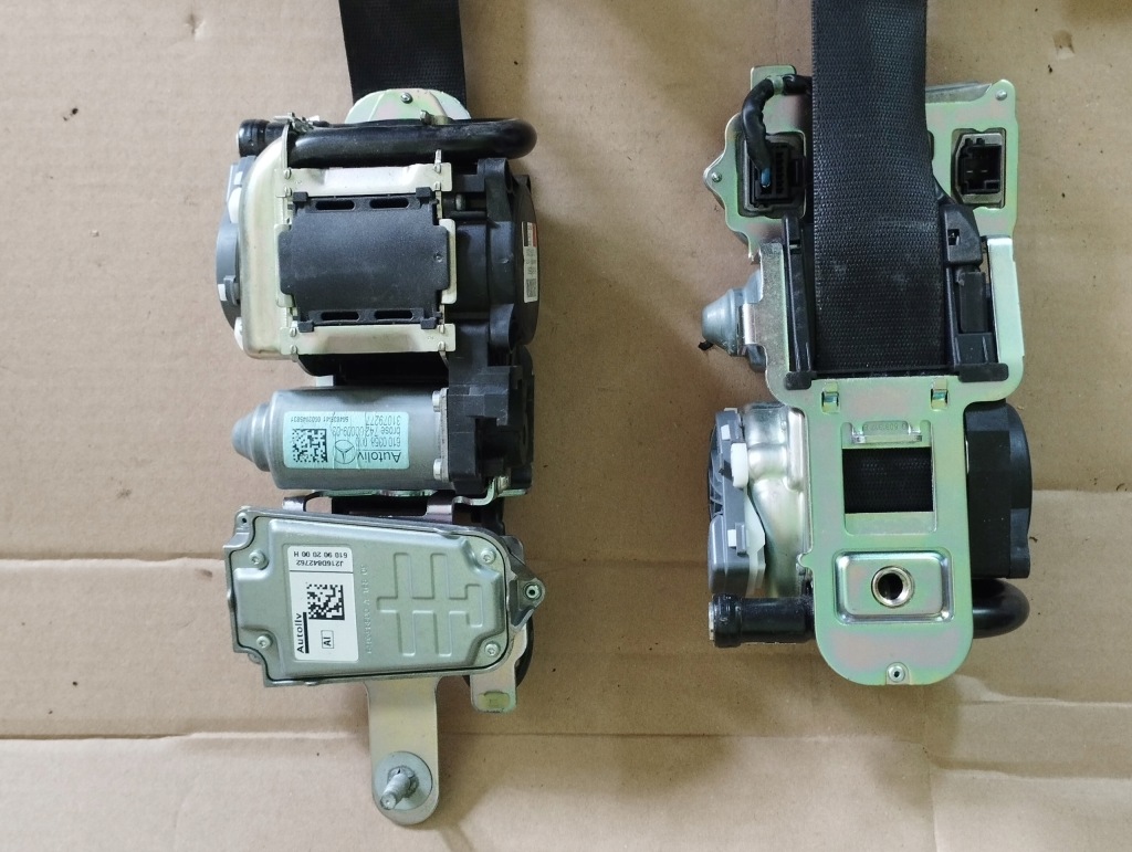 фото №2, Pas безопасности mercedes-benz оригинальный номер 610035800d