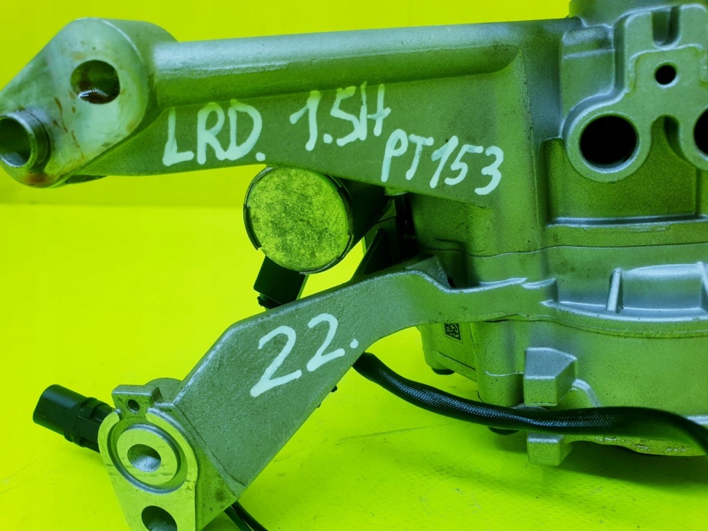 Купити Насос оливи масляна discovery sport 1.5 phev pt153