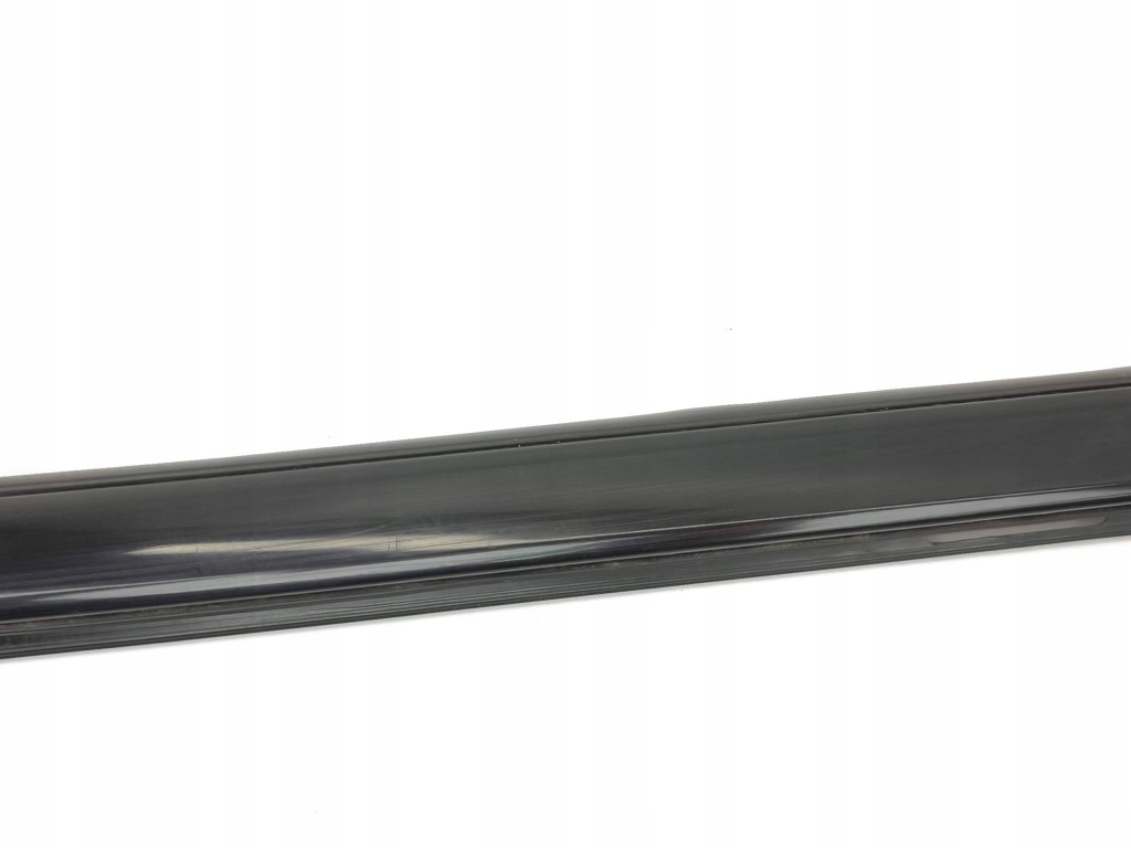 фото №9, Peugeot 2008 ii 2021 молдинг скло задній