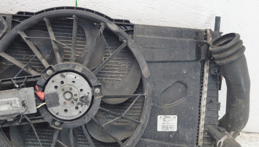 фото №12, Volvo s40 ii 2.0 d комплект радіатор вентилятор