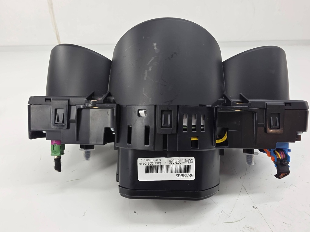 фото №7, Porsche macan 95b 2019 счетчик / спидометр