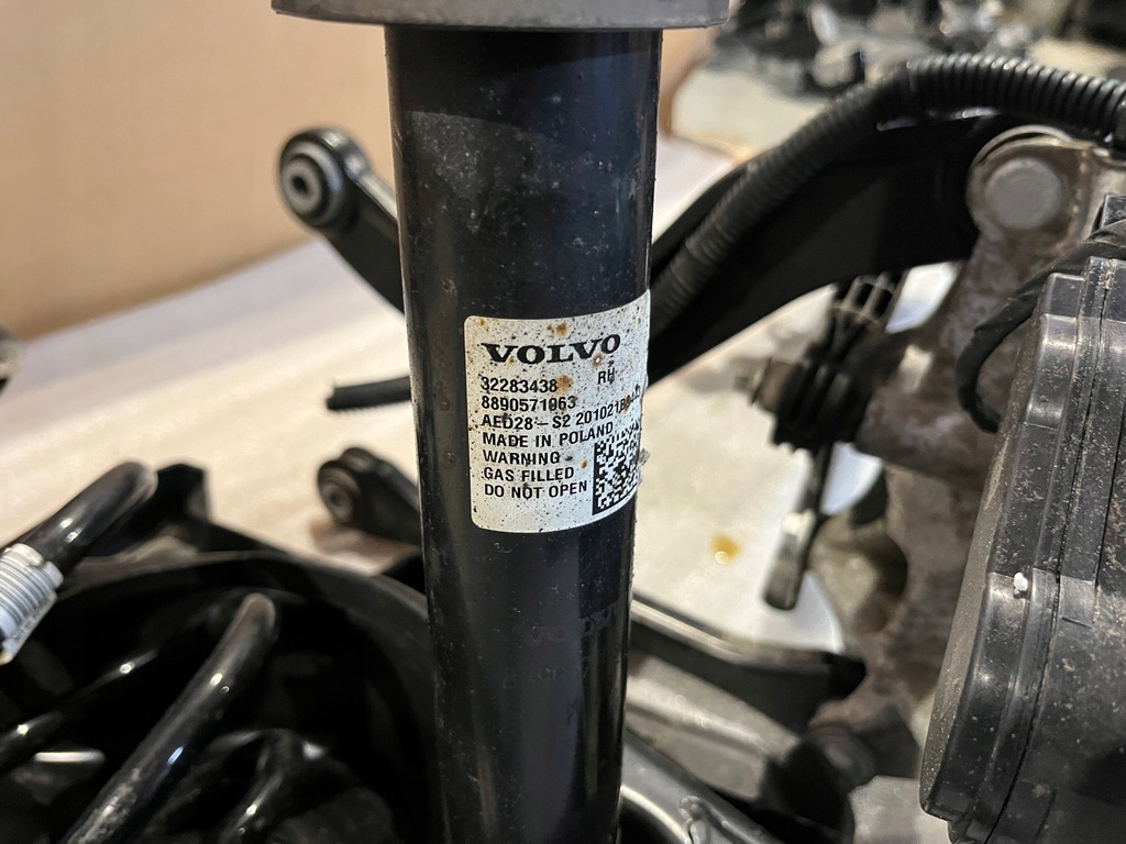 фото №5, Повний підвіска задні праве volvo xc40 20'