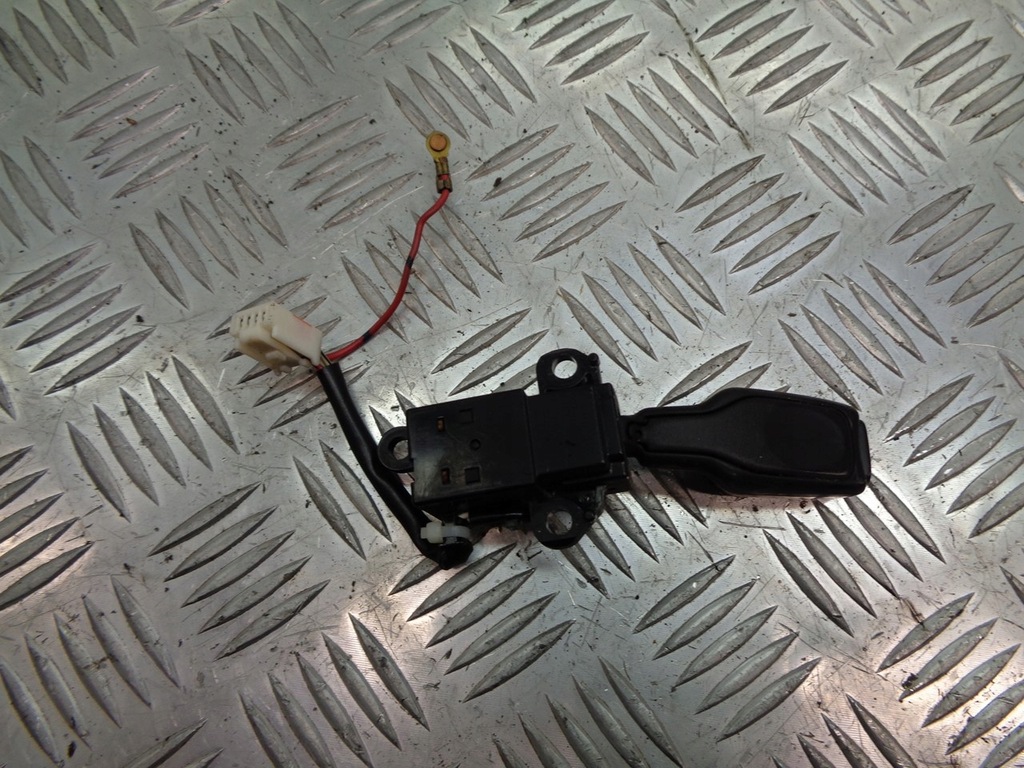 фото №2, Перемикач pilot радіо mazda premacy