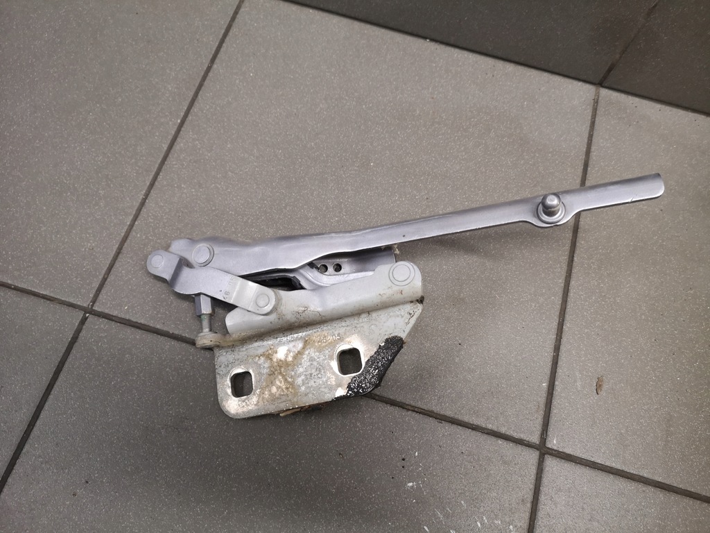 фото №1, Петля капот правий audi a8 d3 4e0823302f