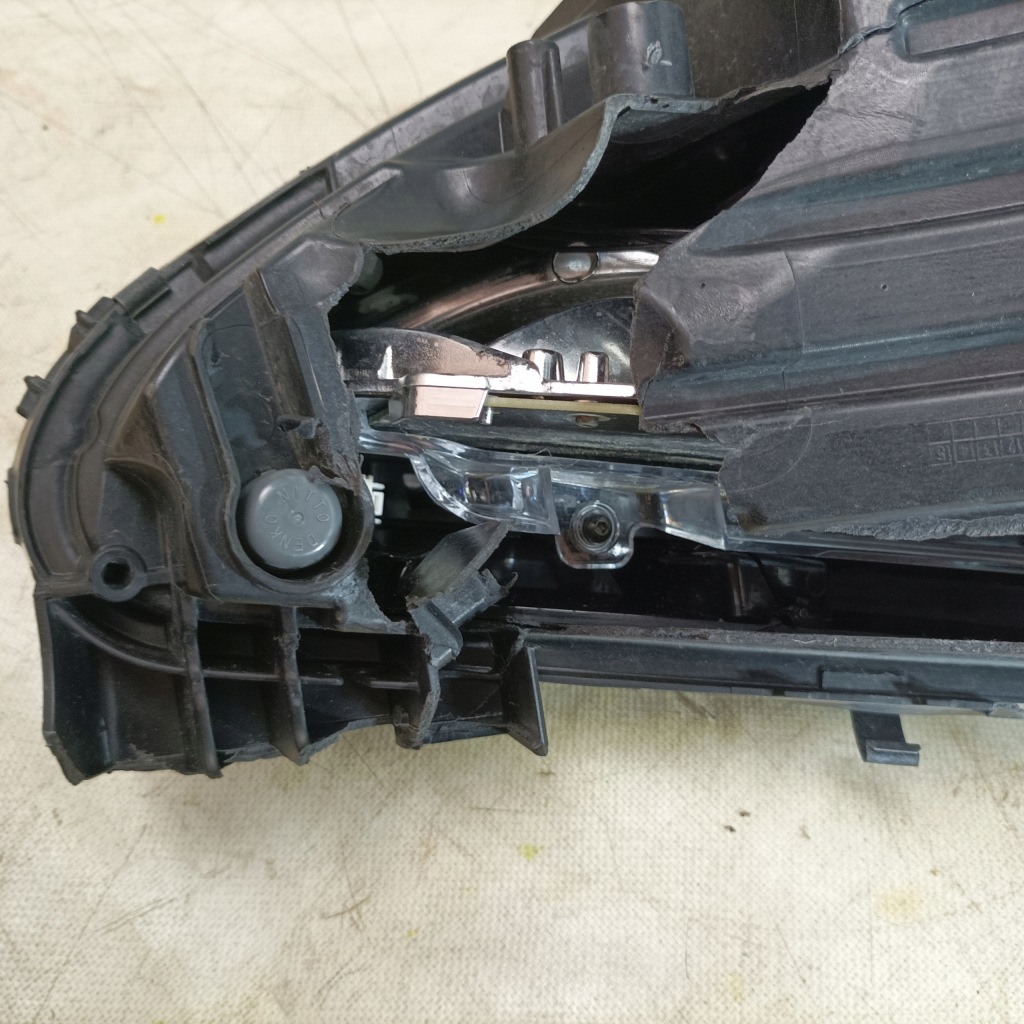 фото №13, Alfa romeo stelvio 16-лампа передняя левая usa uszk