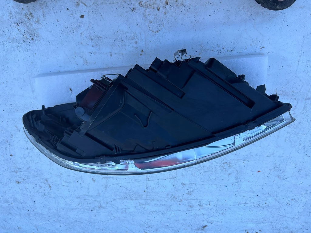 фото №11, Лампа левая volvo c30 10-13 9pin перед ксенон