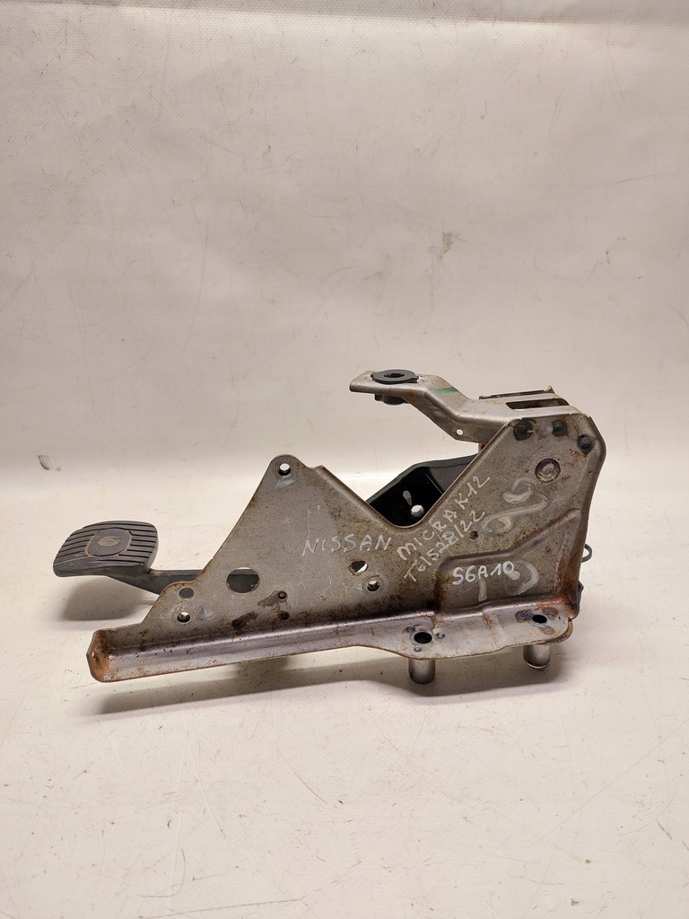 фото №1, Педаль тормоза nissan micra k12