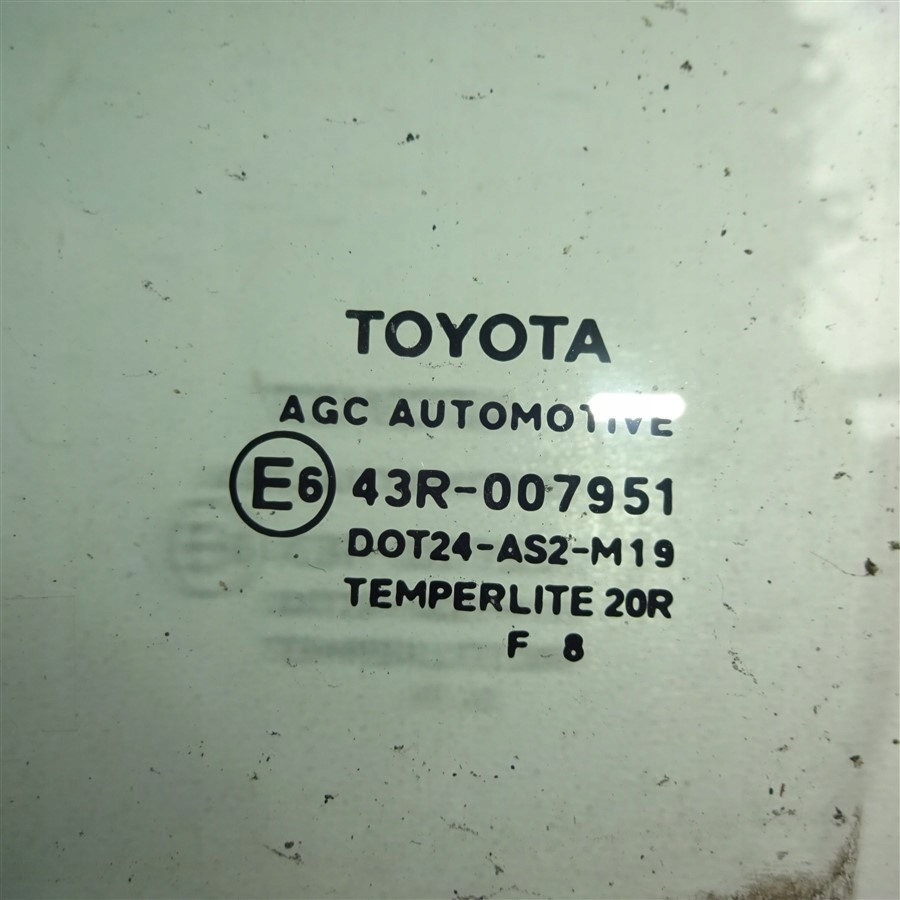фото №2, Стекло передняя левая дверь toyota yaris ii 3 дверь