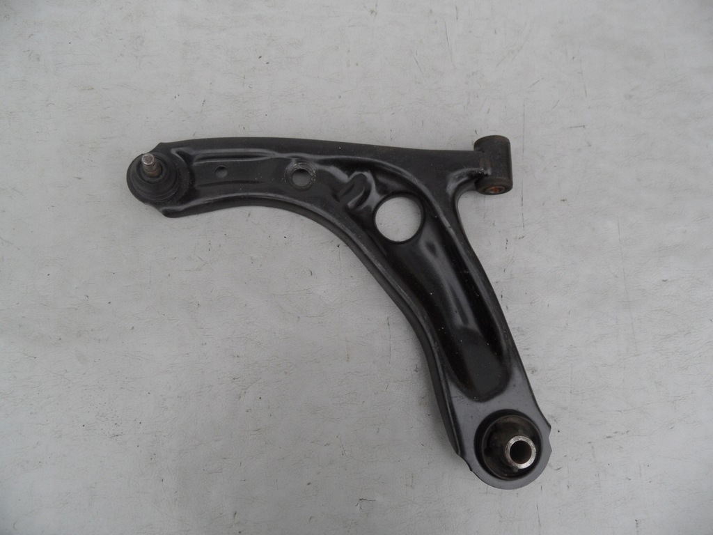 фото №1, Рычаг перед левый aygo i peugeot 107 citroen c1
