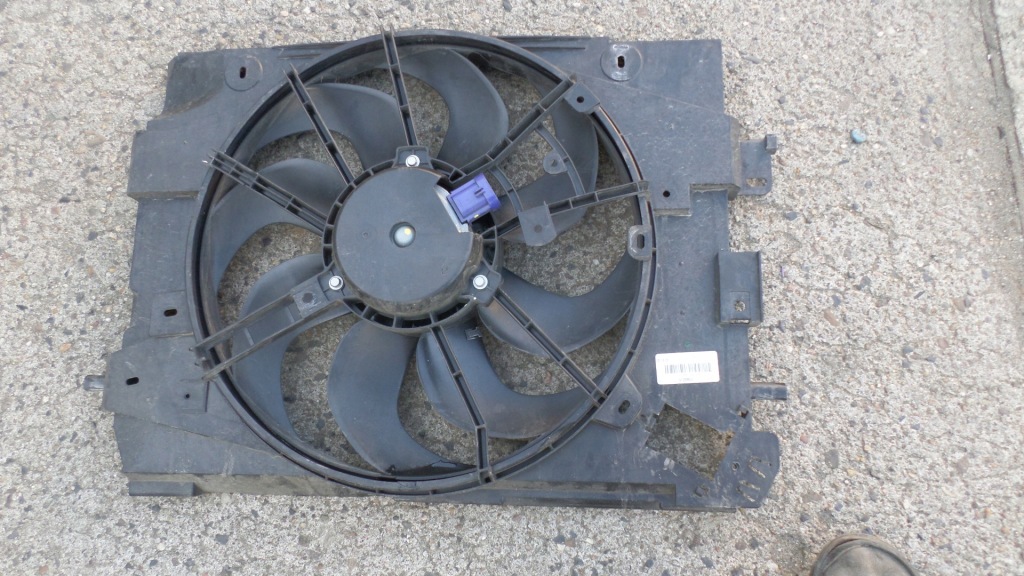 Купити Вентилятор радіатора sandero 2 dacia 214815012r 5020853