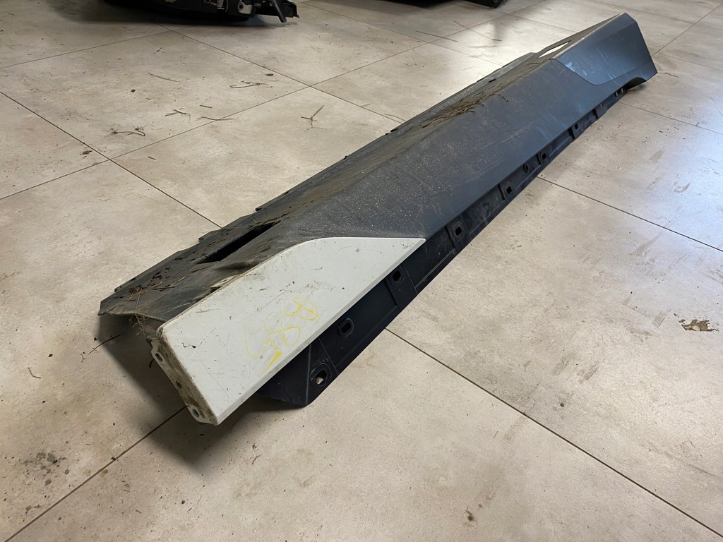 фото №10, Bmw i3 поріг накладка поріг права 7368598