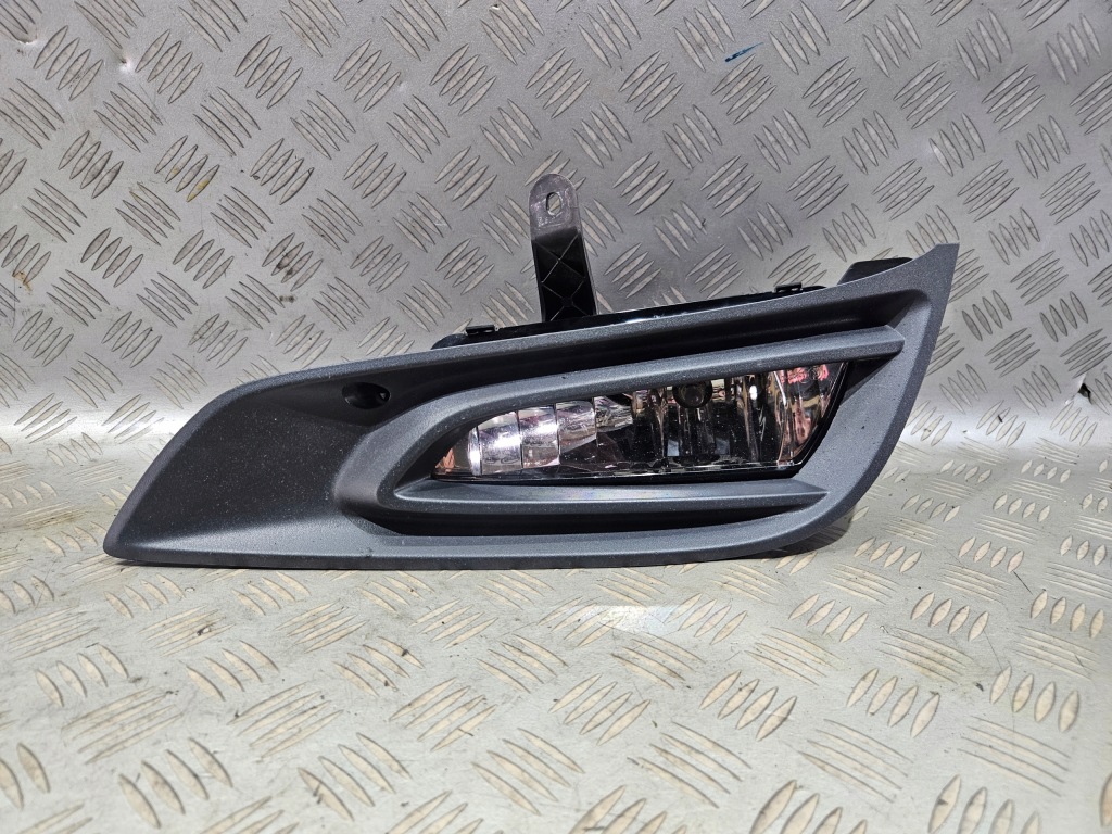 Купить Правая  противотуманная фара решётка бампера opel astra k