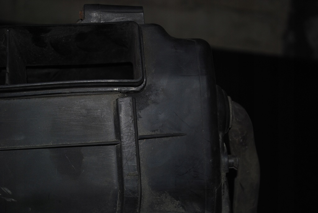 фото №7, Корпус фильтра воздуха audi a8 d3 3.0 tdi lift