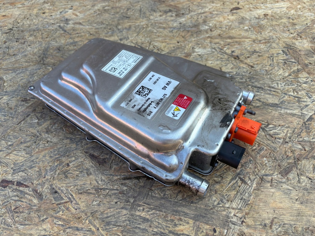 Купить Porsche taycan 9j1963507f модуль отопительный webasto