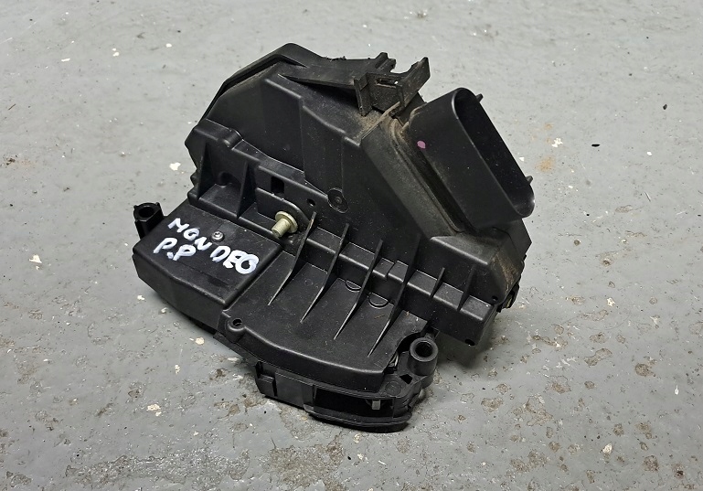 фото №1, Kuga mk2 mondeo mk5 замок дверь правый перед 4 pin