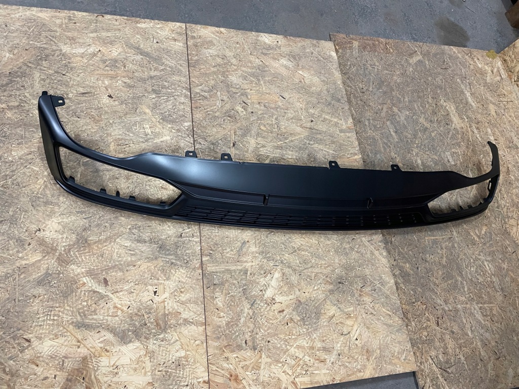 фото №1, Audi a6 c8 4k молдинг спойлер накладка бампера задня задня nowa 4k0807521b