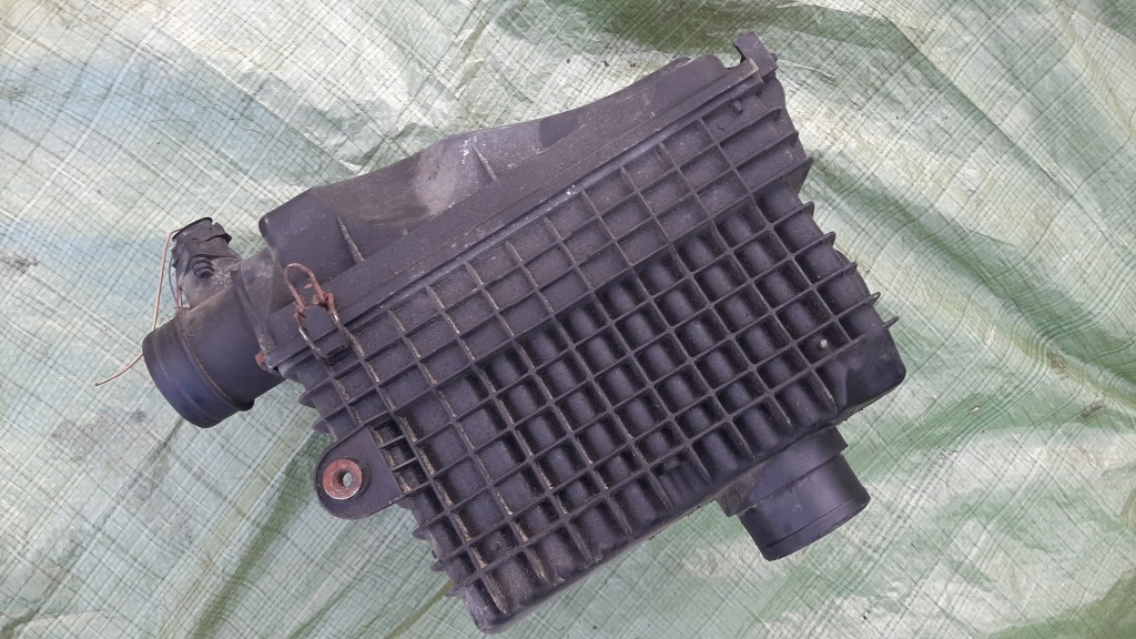 фото №5, Расходомер корпус фильтра alfa romeo 147 1.9