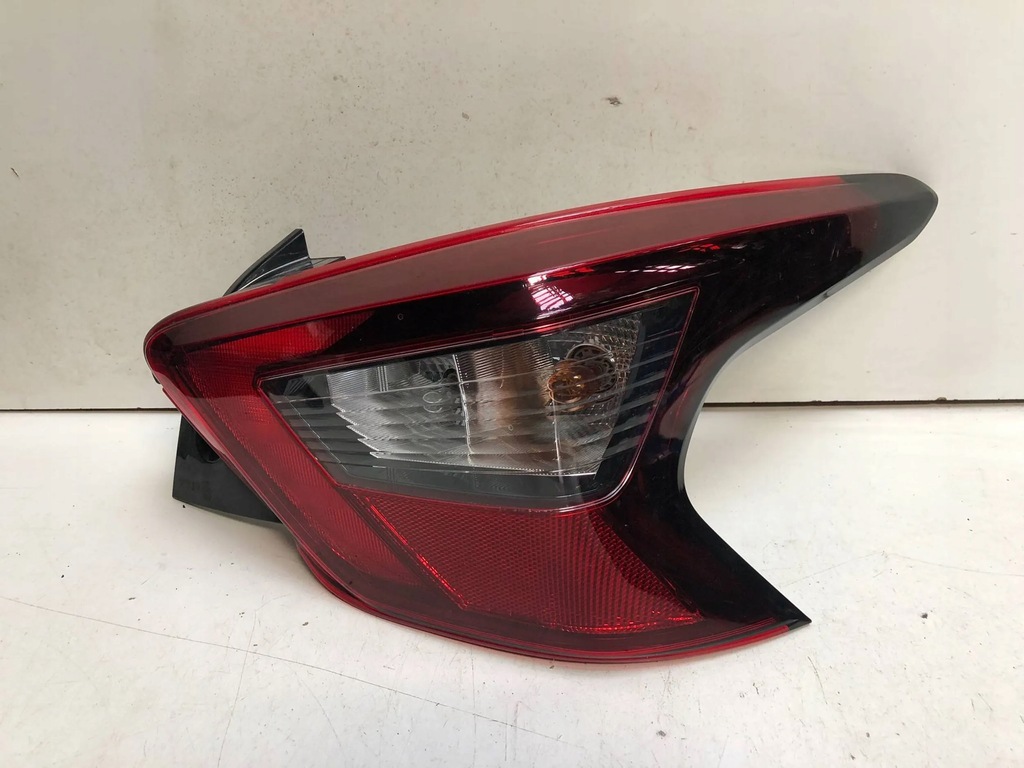 фото №1, Nissan micra k14 лампа задня