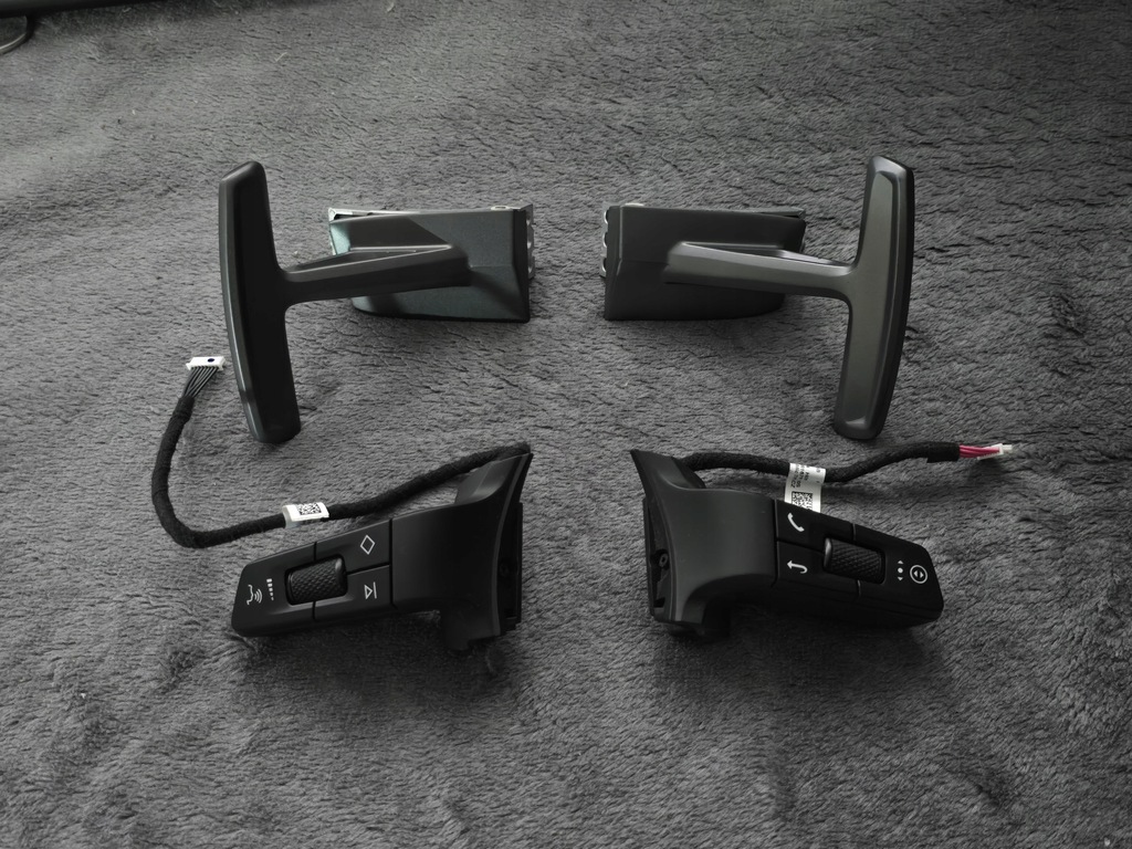 фото №1, Кнопки многофункциональные лепестки переключения руля porsche 911 992