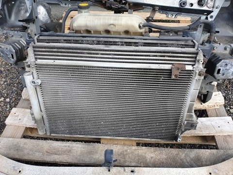 фото №3, Toyota corolla verso lift 2.2 pas передний комплект